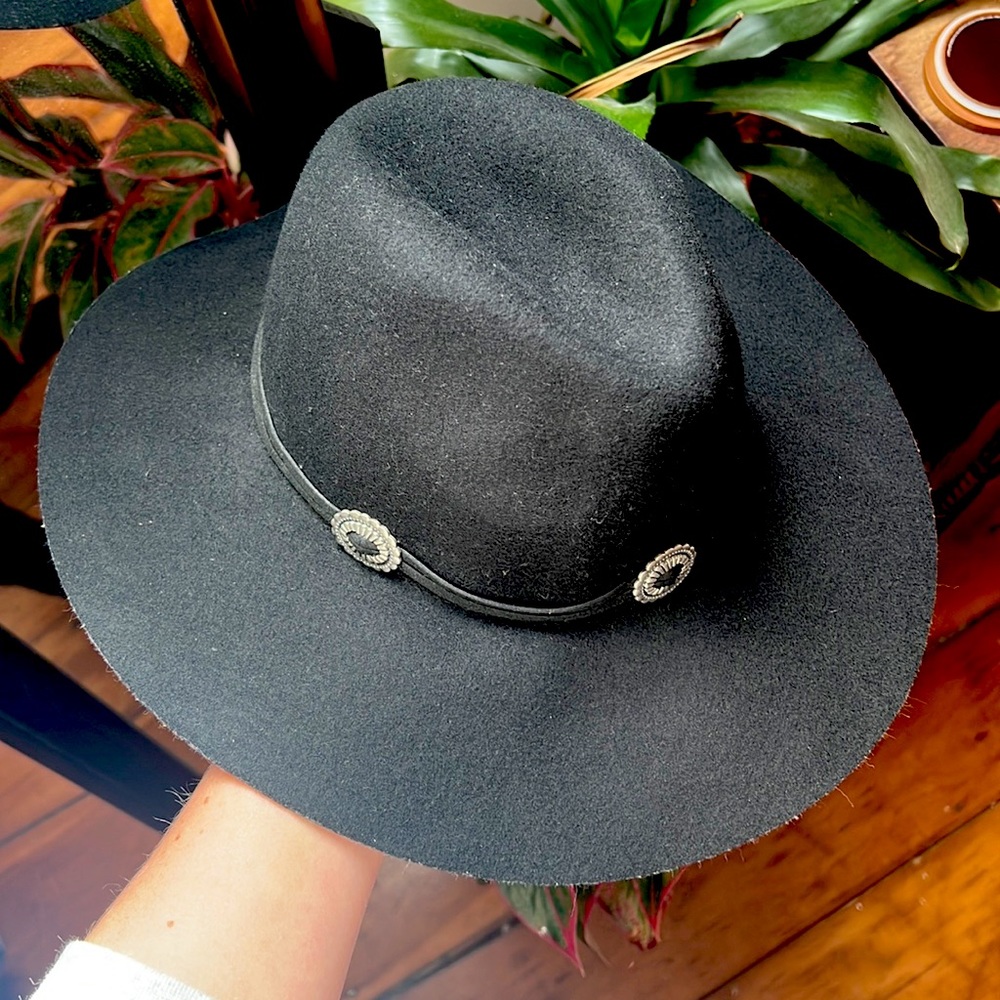 Black felt hat